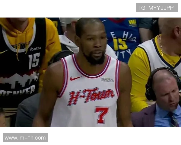 火箭记者怒斥裁判干预比赛质疑球员掌控命运的权利